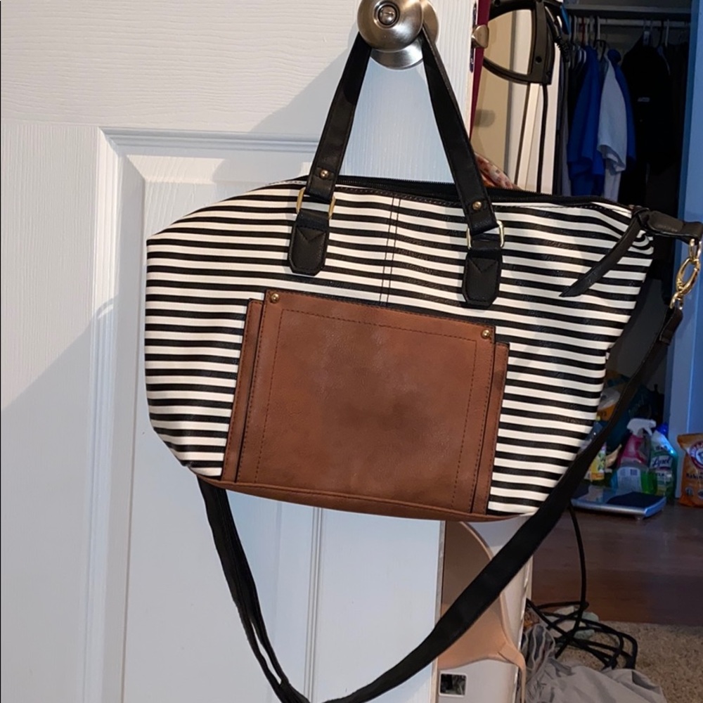 American Eagle striped purse